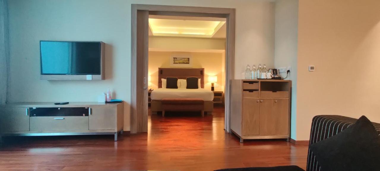 טריואנדרום O By Tamara, Trivandrum מראה חיצוני תמונה A suite at the hotel