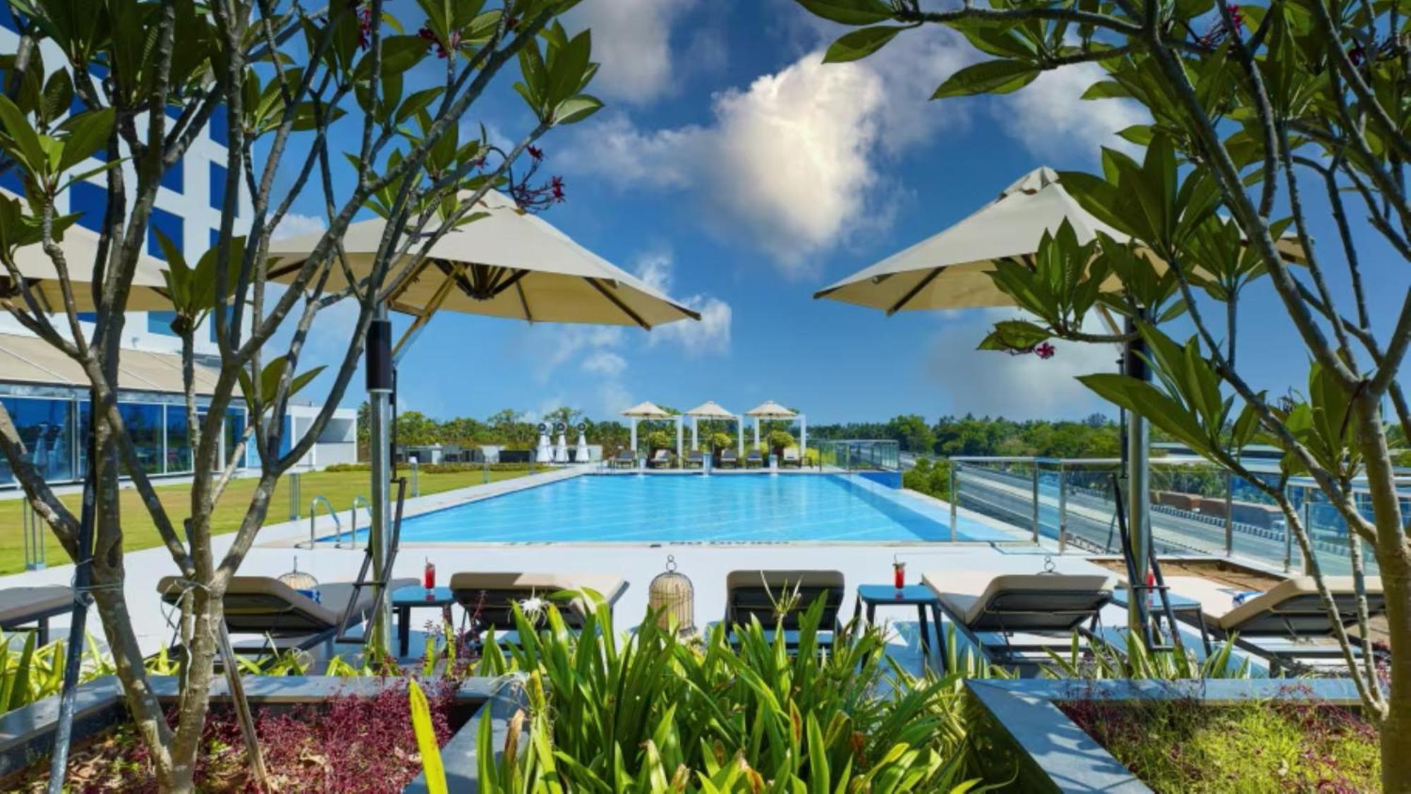 טריואנדרום O By Tamara, Trivandrum מראה חיצוני תמונה The swimming pool at the resort